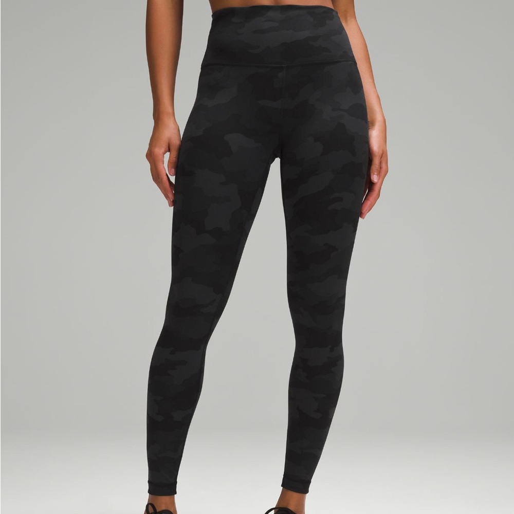 Lululemon Invigorate Legging Size 8 25”